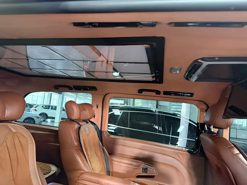 Mercedes-Benz Metris — миниатюра 10