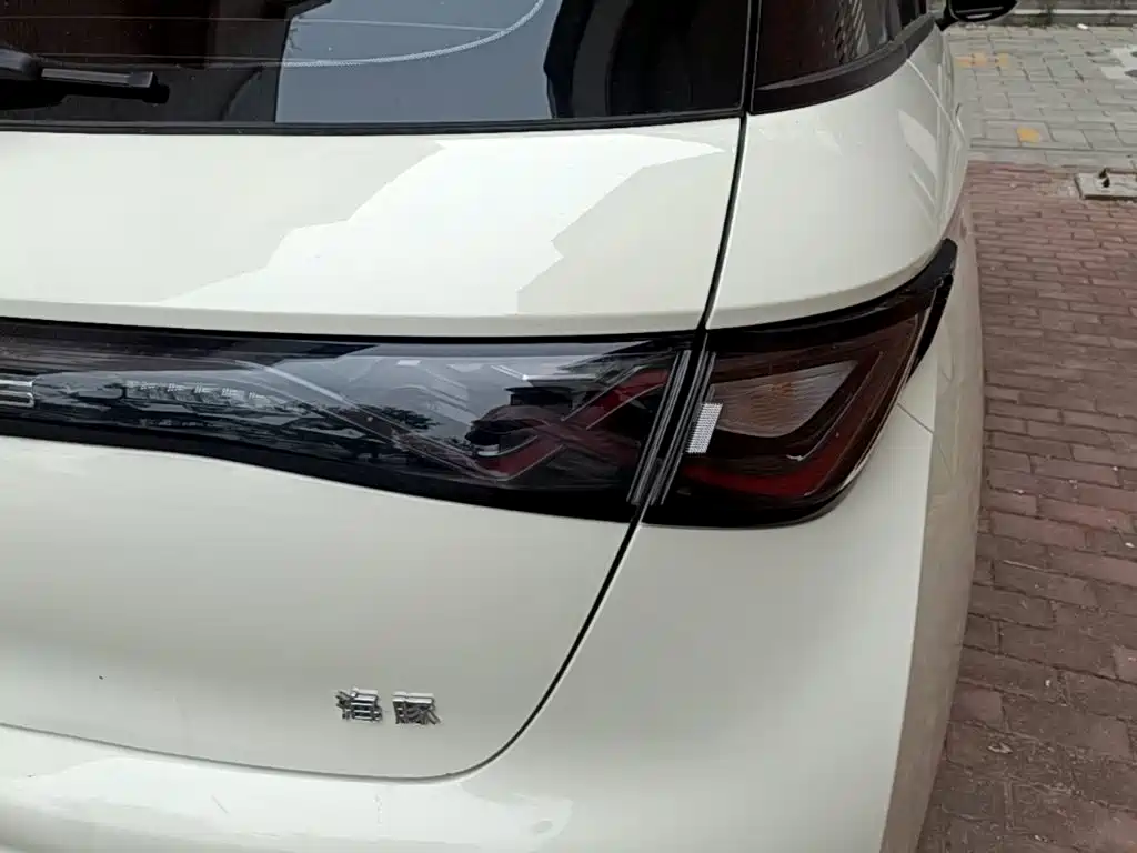 BYD Dolphin — миниатюра 8