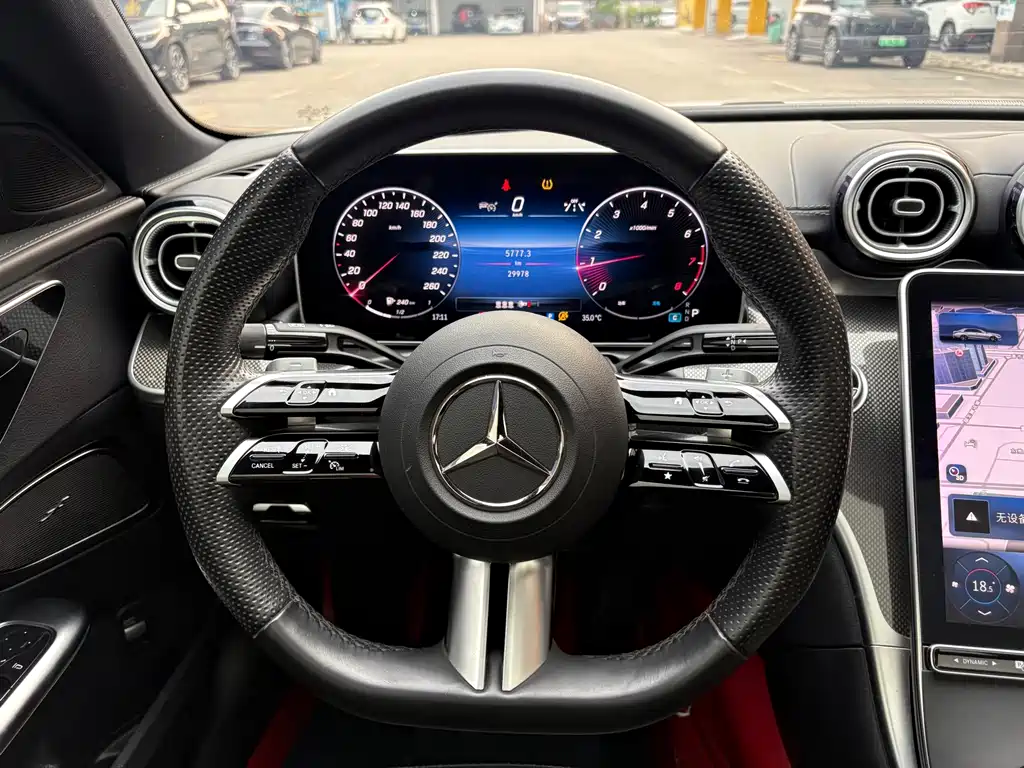 Mercedes-Benz C-Class — миниатюра 6