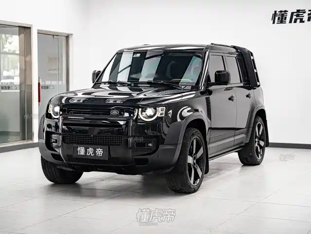 Land Rover Defender — фото 1