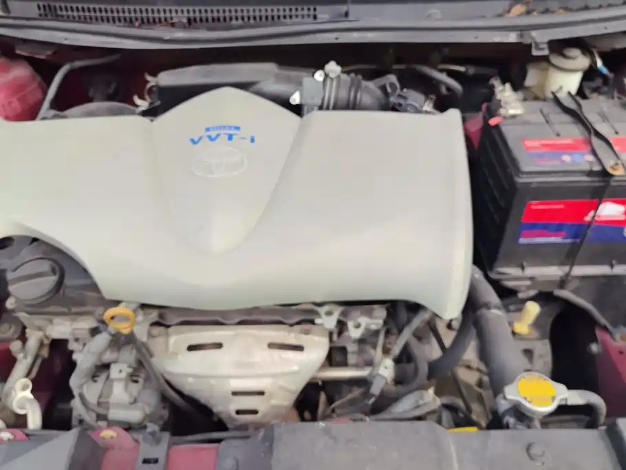 Toyota Yaris L — миниатюра 10