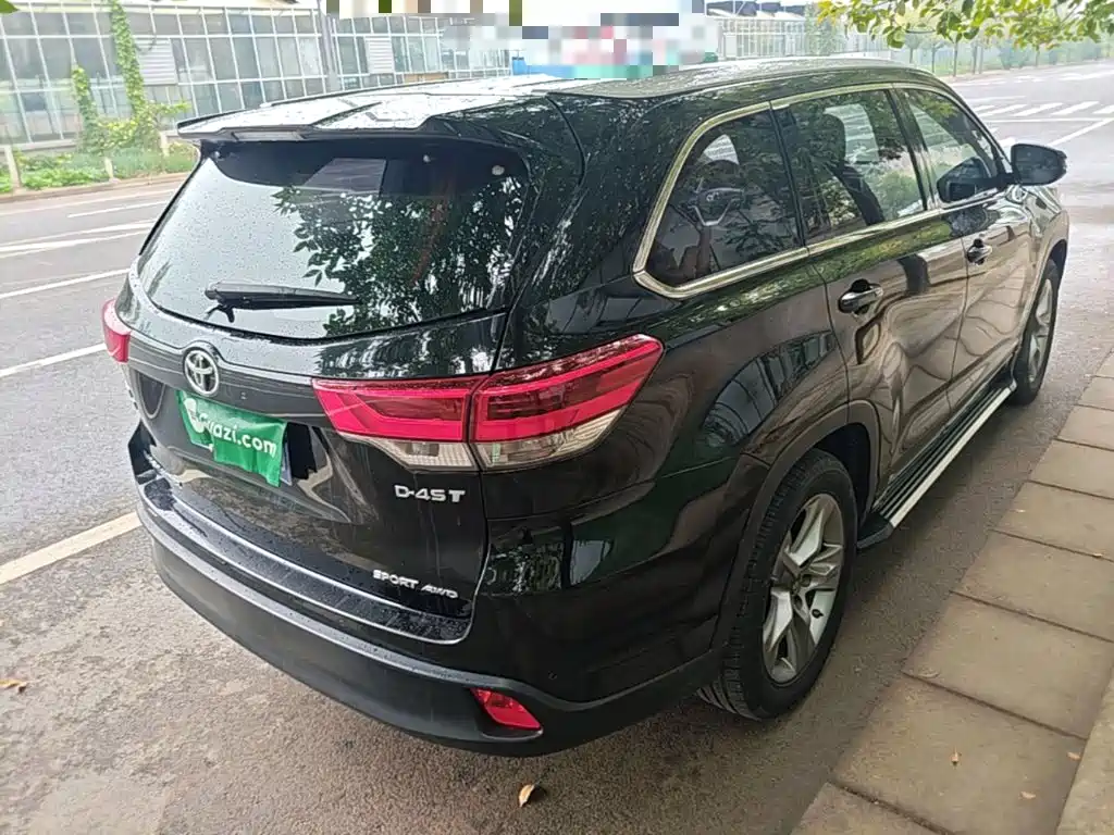 Toyota Highlander — миниатюра 7