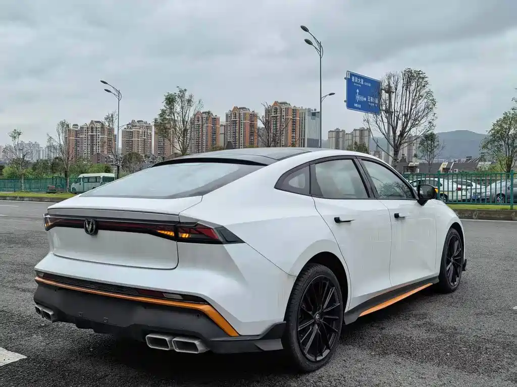 Changan UNI-V — миниатюра 15