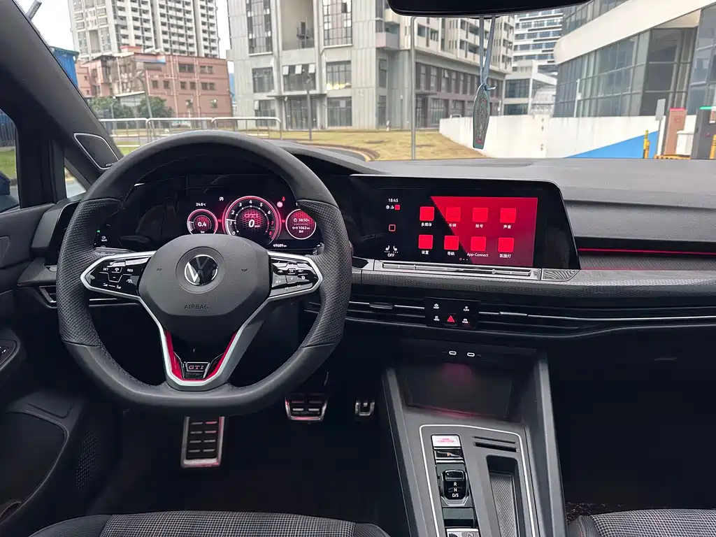Volkswagen Golf GTI — миниатюра 15
