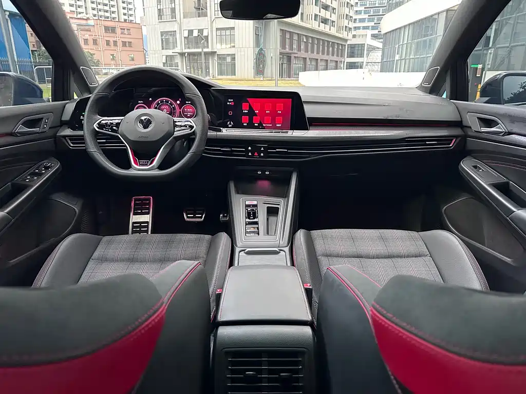 Volkswagen Golf GTI — миниатюра 14