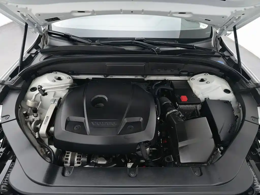 Volvo XC60 — миниатюра 6