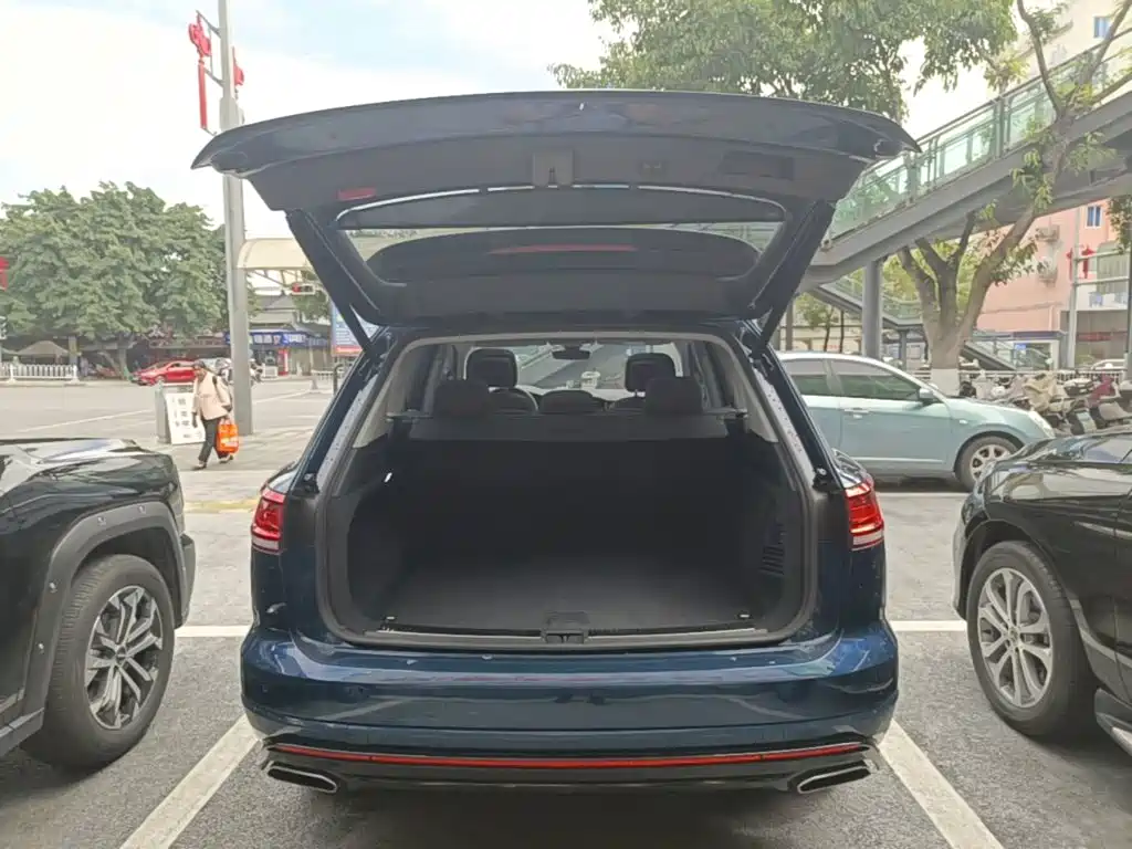 Volkswagen Touareg — миниатюра 19