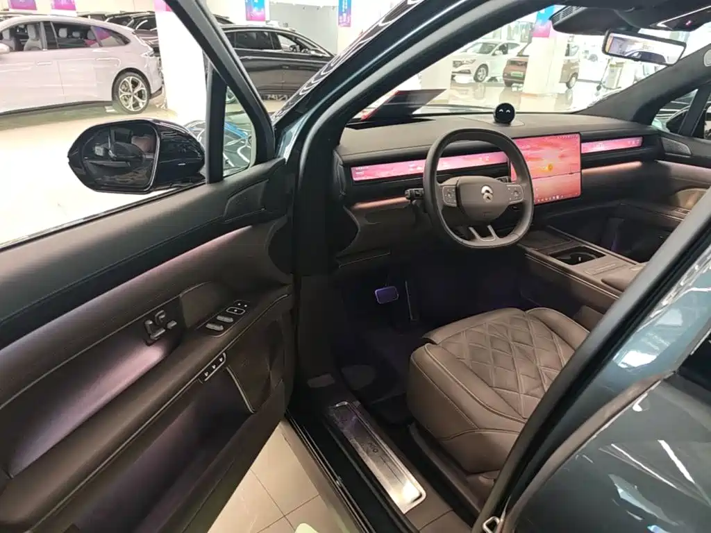 NIO ES8 — миниатюра 16
