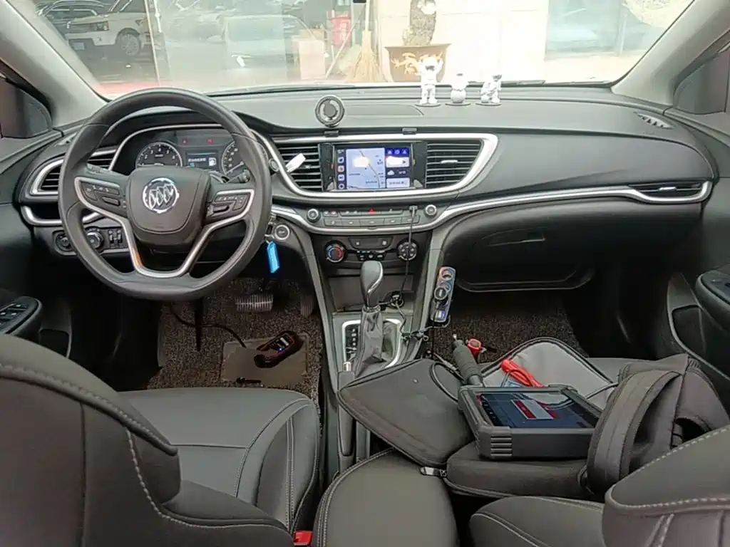 Buick Excelle — миниатюра 10