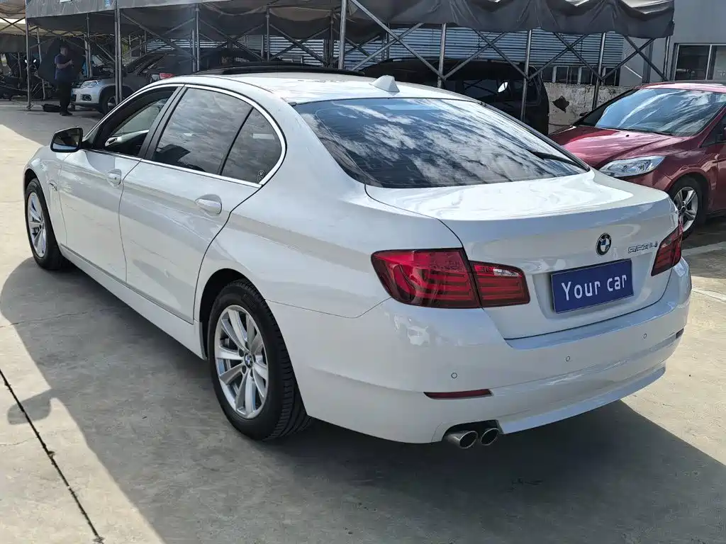 BMW 5 Series — миниатюра 5