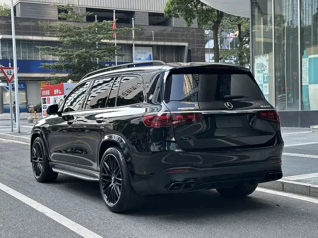 MERCEDES-BENZ GLS AMG
