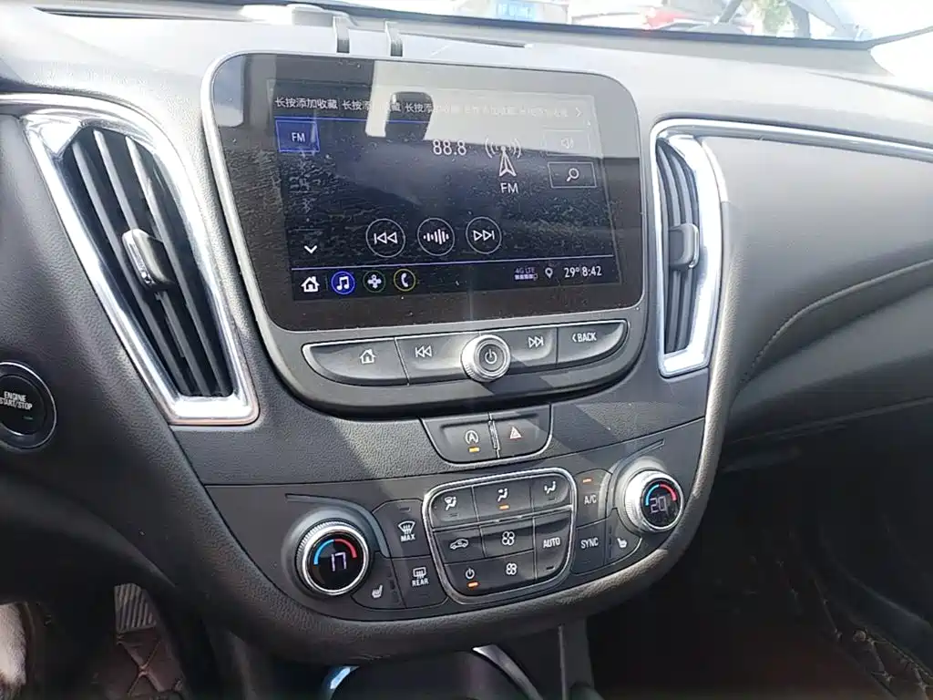 Chevrolet Malibu XL — миниатюра 13
