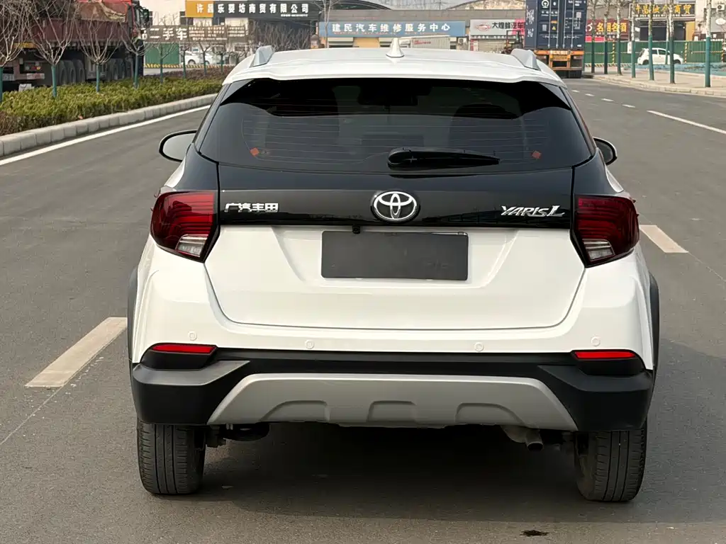 TOYOTA YARIS L ZHIXUAN
