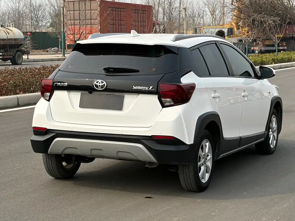 TOYOTA YARIS L ZHIXUAN