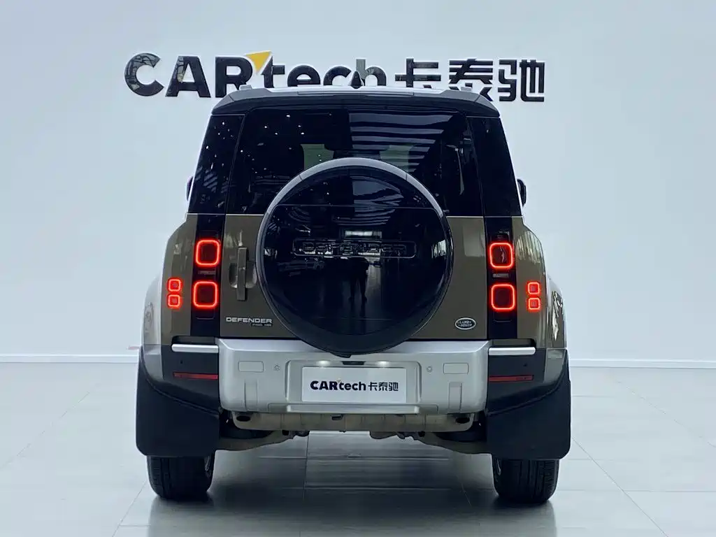 Land Rover Defender — миниатюра 4