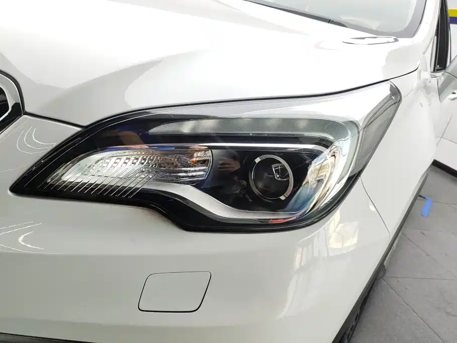 Buick Envision Plus — миниатюра 5