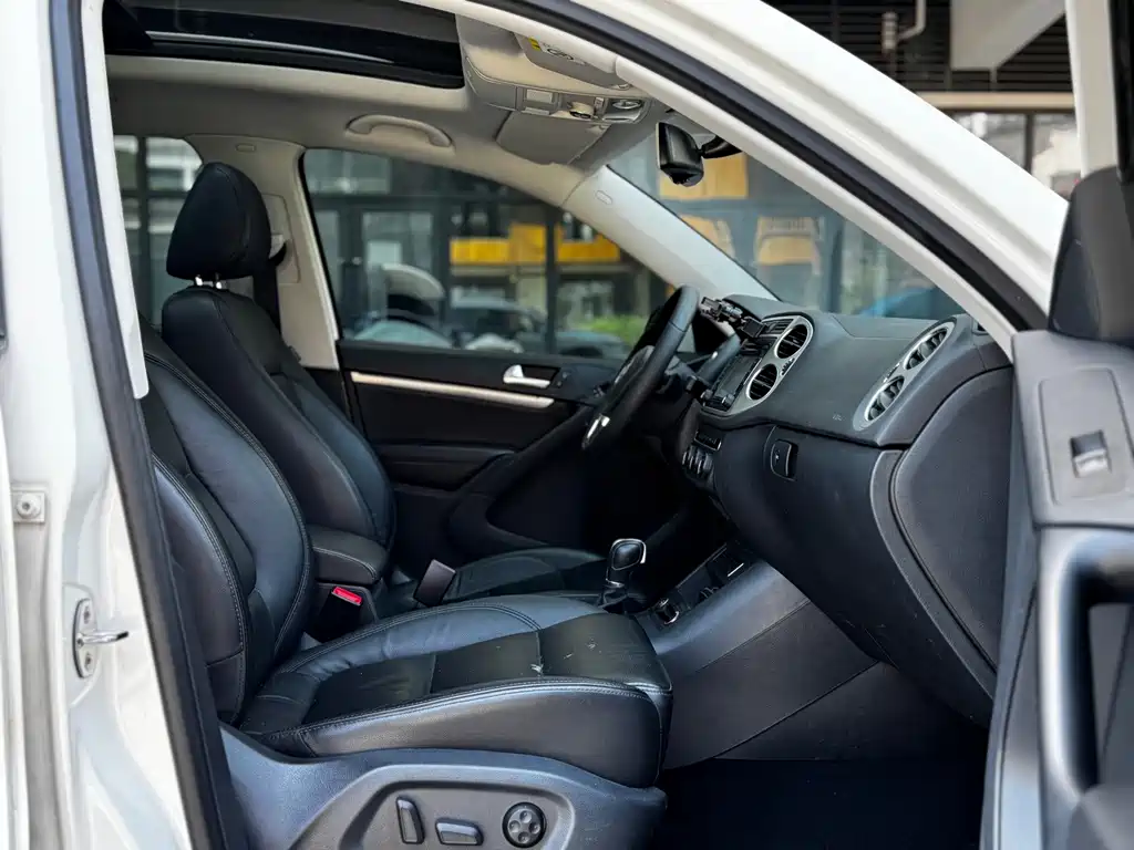 Volkswagen Tiguan — миниатюра 13