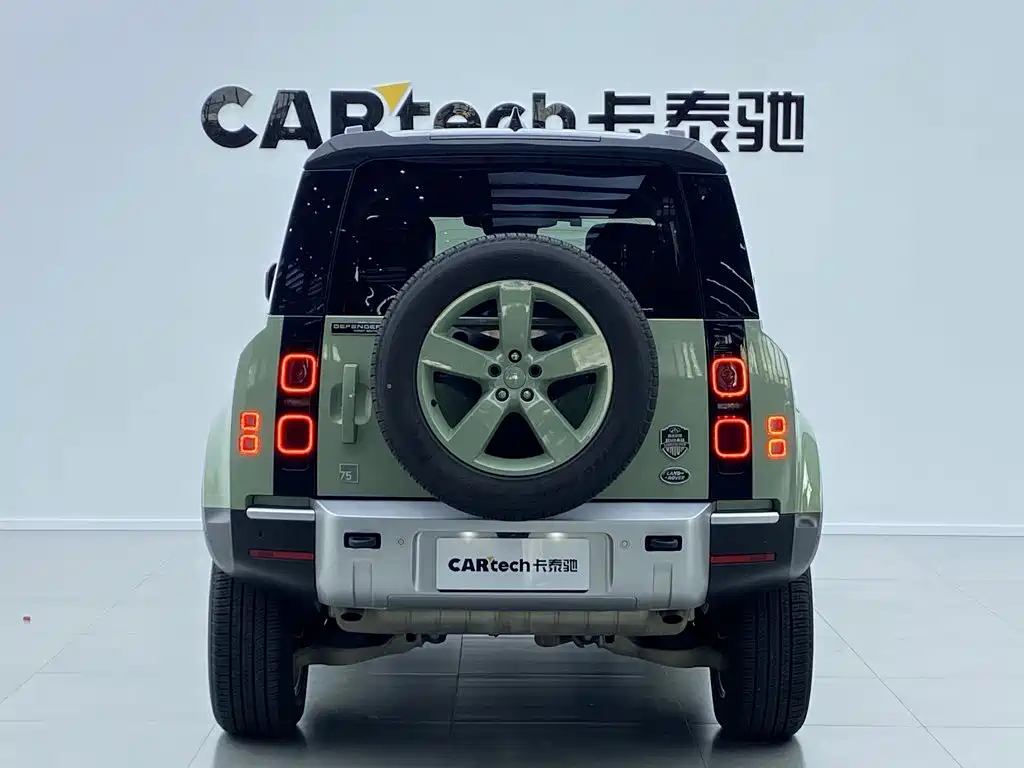 Land Rover Defender — миниатюра 4