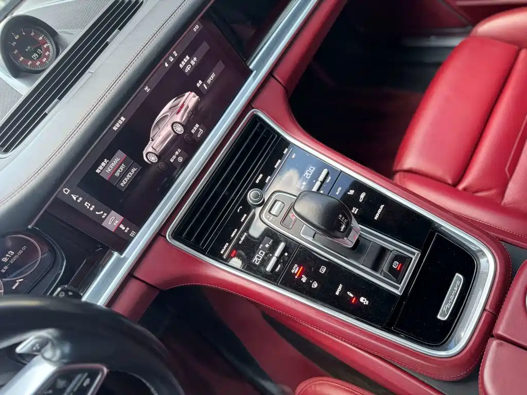Porsche Panamera — миниатюра 20