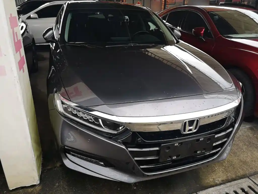 Honda Accord 2018 260TURBO Luxury VI