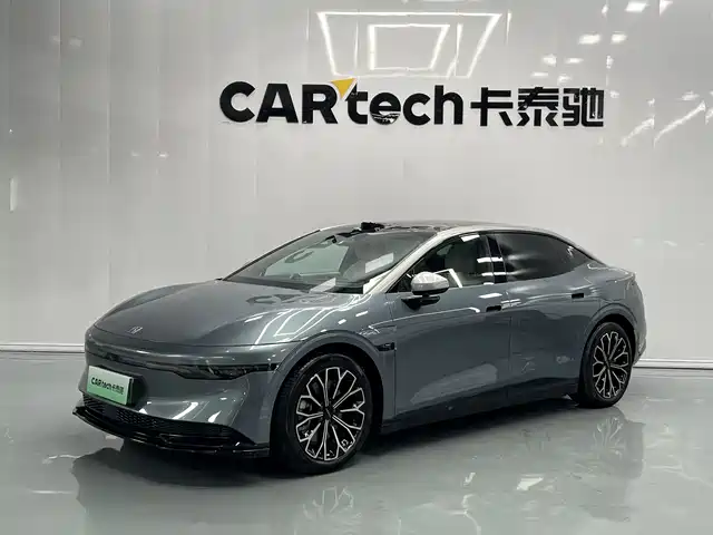 2024 Zeekr 007