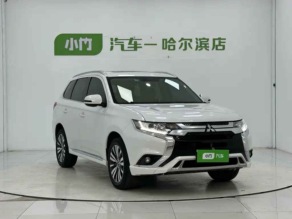 Mitsubishi Outlander — миниатюра 3