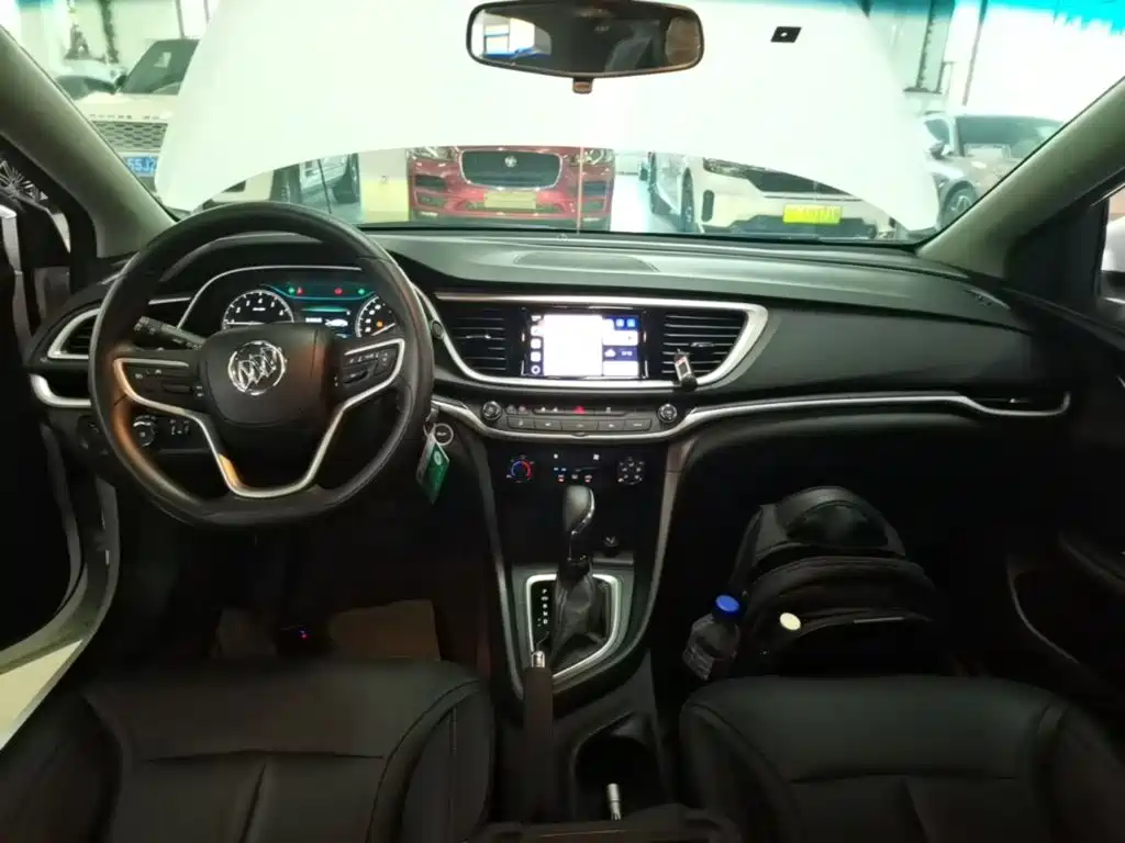 Buick Excelle — миниатюра 10