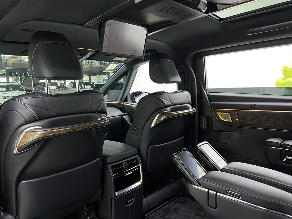 Toyota Vellfire — миниатюра 22