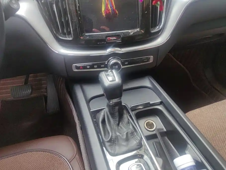 Volvo XC60 — миниатюра 16