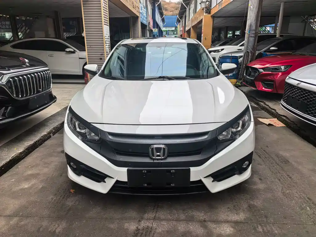 Honda Civic 2016 220TURBO CVT Luxury
