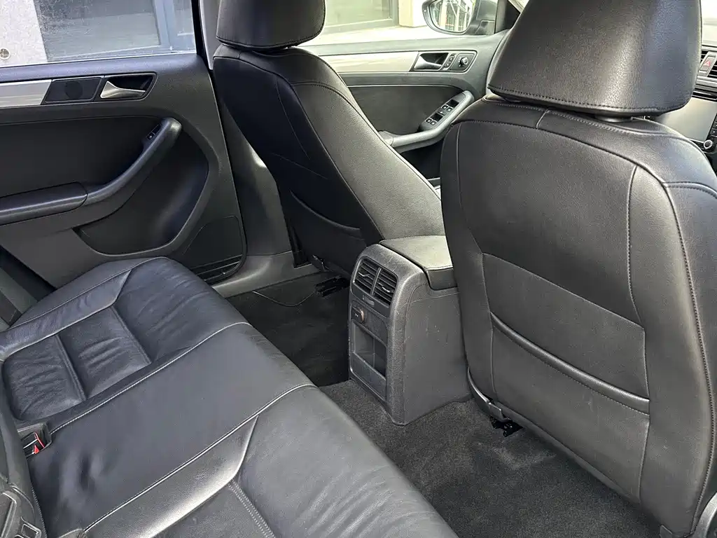 Volkswagen Sagitar — миниатюра 11
