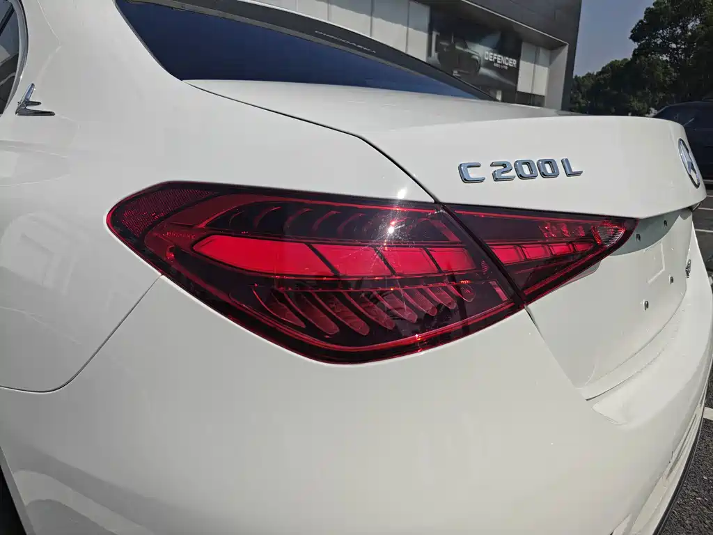 Mercedes-Benz C-Class — миниатюра 16