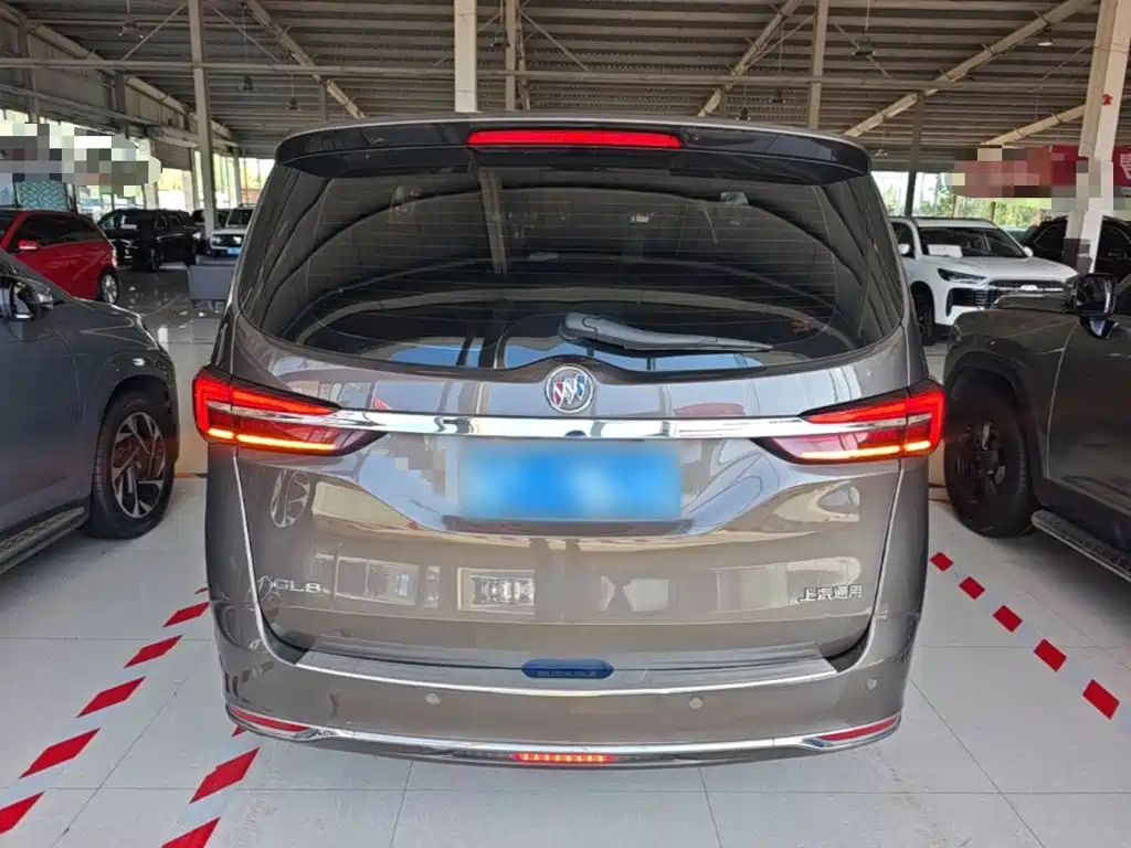 Buick GL8 — миниатюра 6