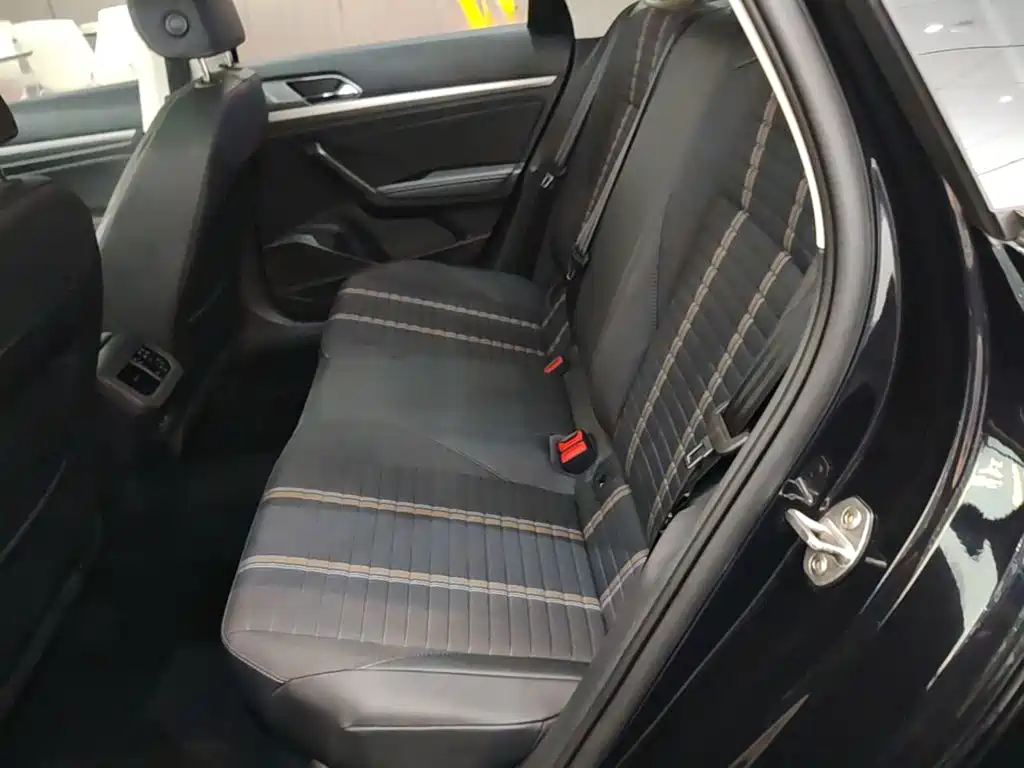 Volkswagen Lavida — миниатюра 17