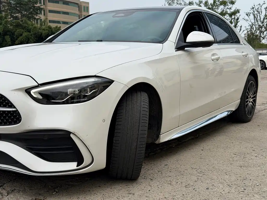 Mercedes-Benz C-Class — миниатюра 3