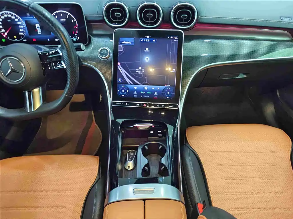 Mercedes-Benz C-Class — миниатюра 12