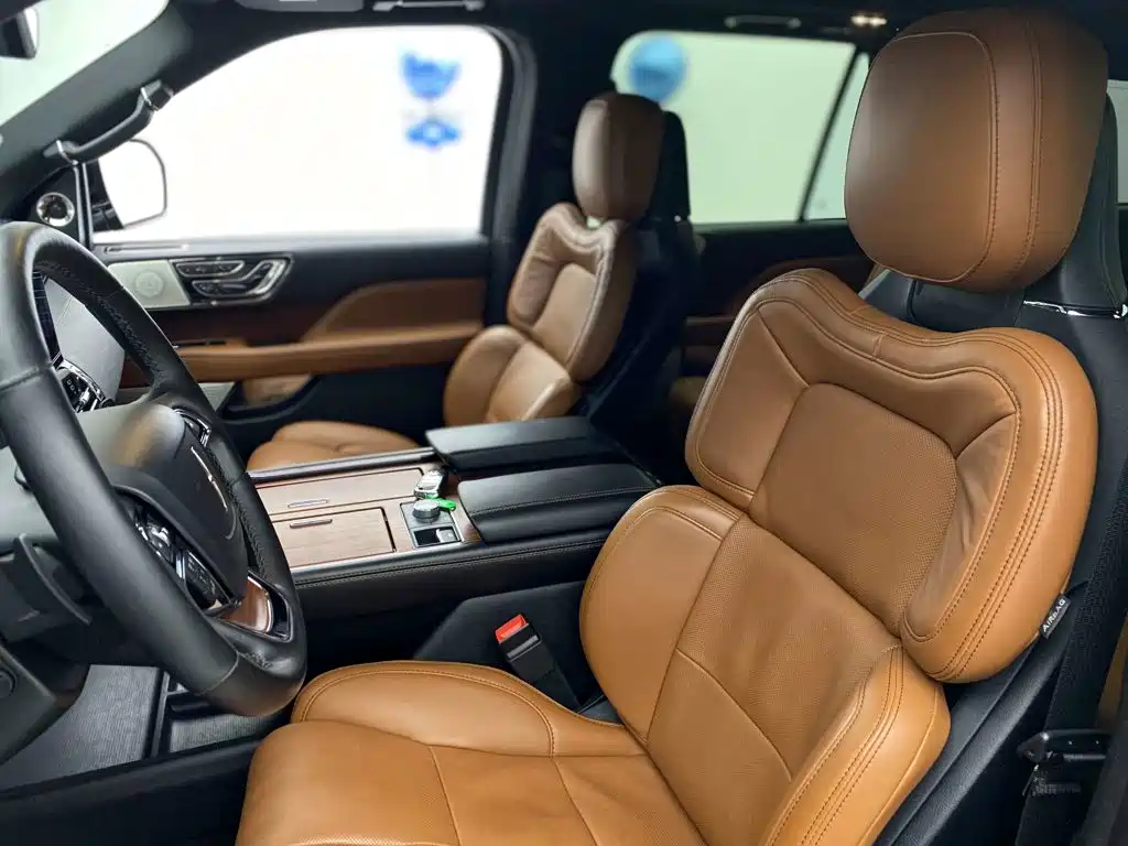 Lincoln Navigator — миниатюра 19