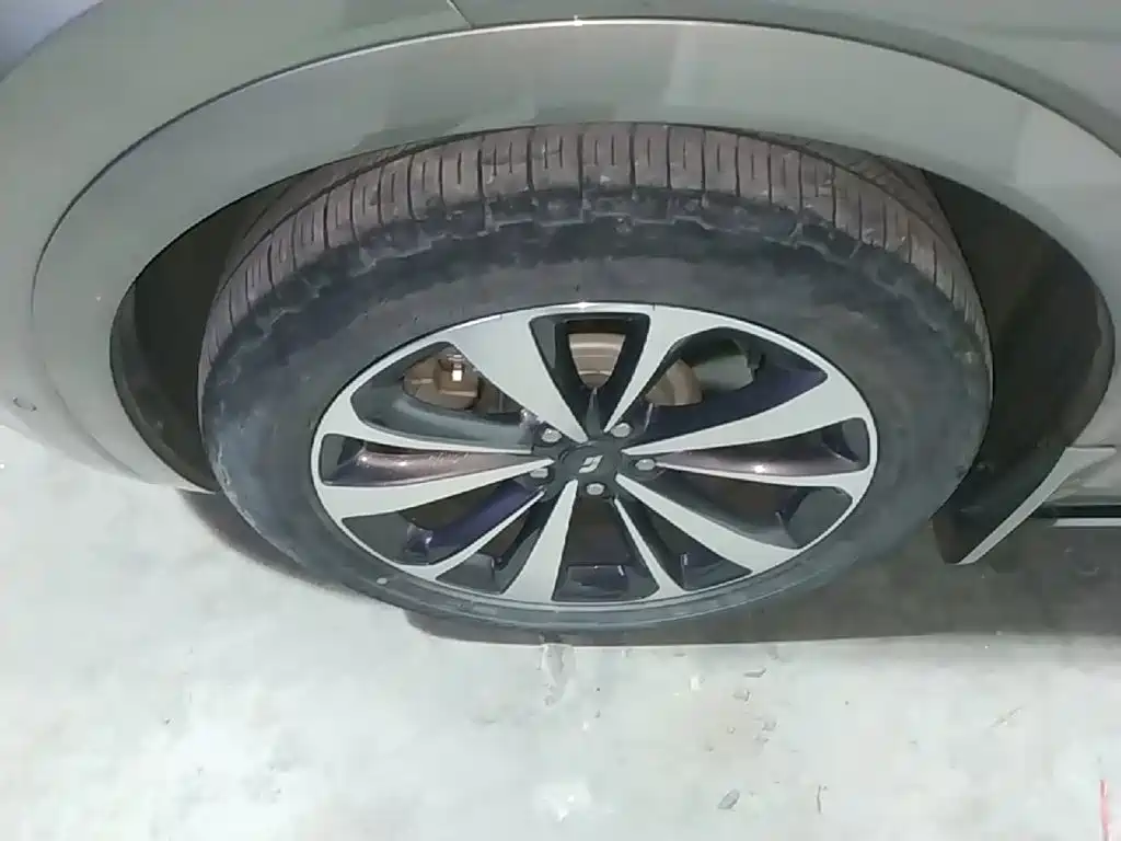 Li Auto Li ONE — миниатюра 23