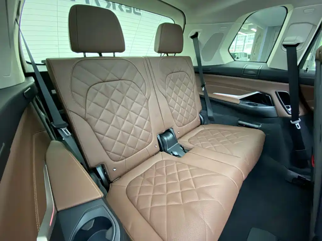 BMW X7 — миниатюра 34