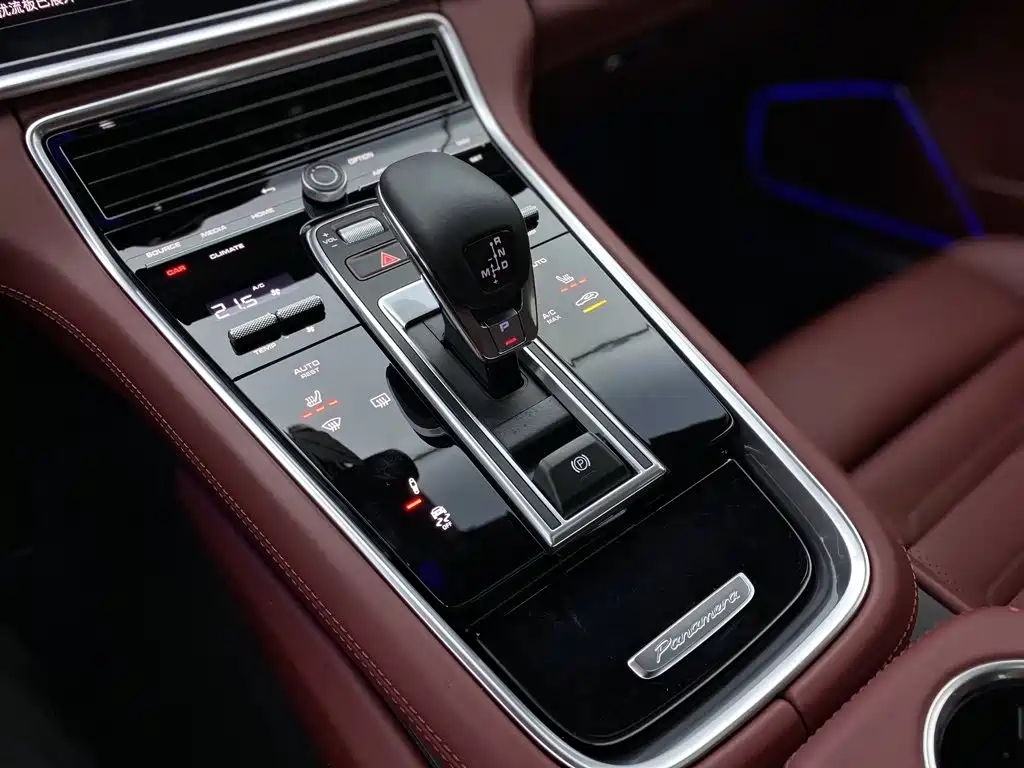 Porsche Panamera — миниатюра 23