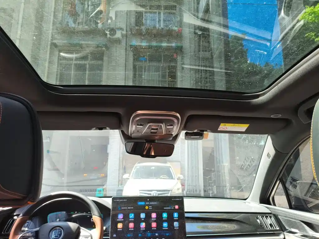 BYD Tang New Energy — миниатюра 19