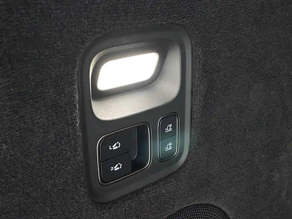 Li Auto Li MEGA — миниатюра 23