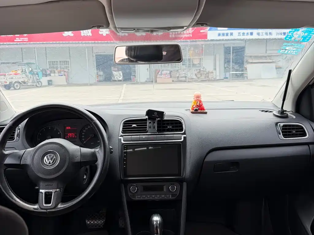 Volkswagen Polo — миниатюра 6