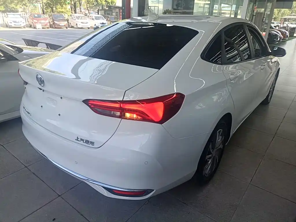 Buick Verano — миниатюра 7
