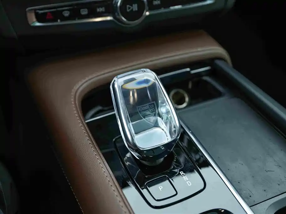 Volvo V90 — миниатюра 9