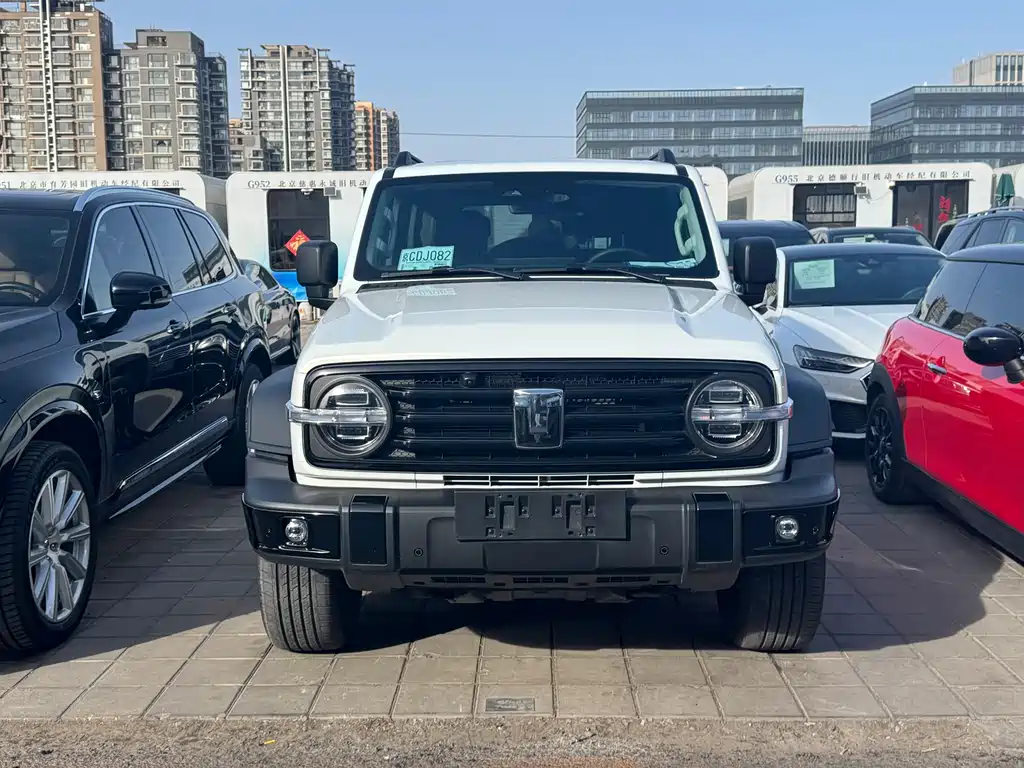 TANK TANK 300 NEW ENERGY