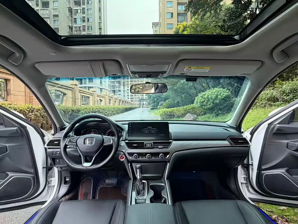 Honda Accord — миниатюра 7