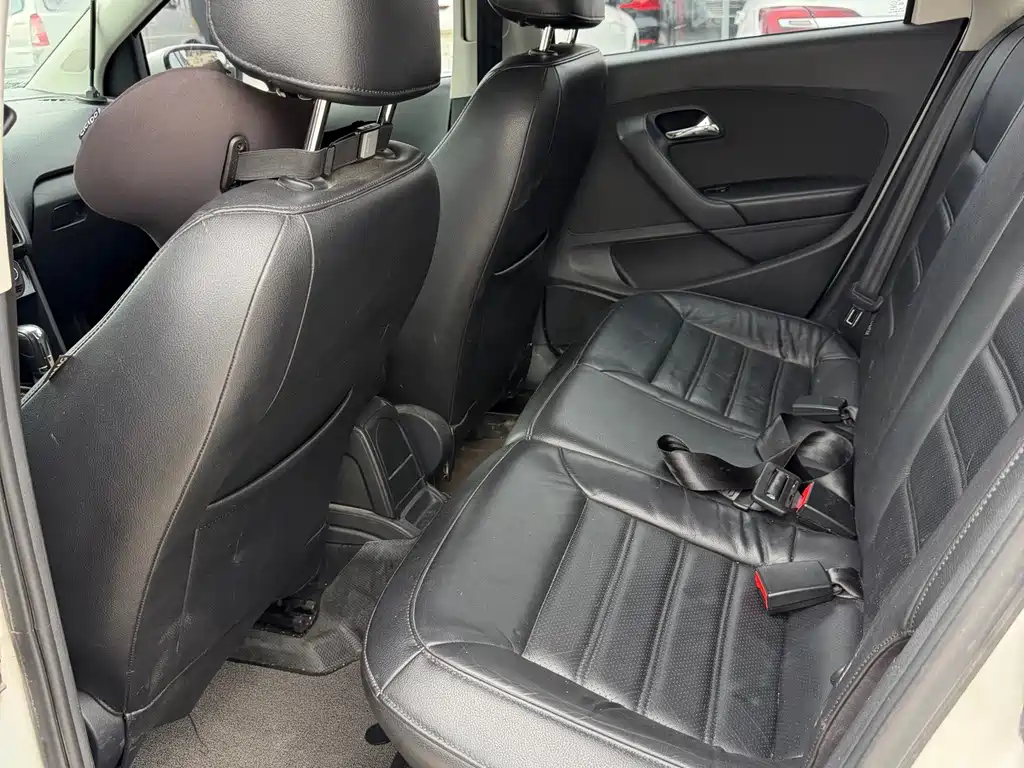 Volkswagen Polo — миниатюра 4