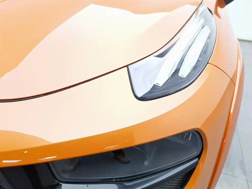 LYNK & CO. 02 HATCHBACK