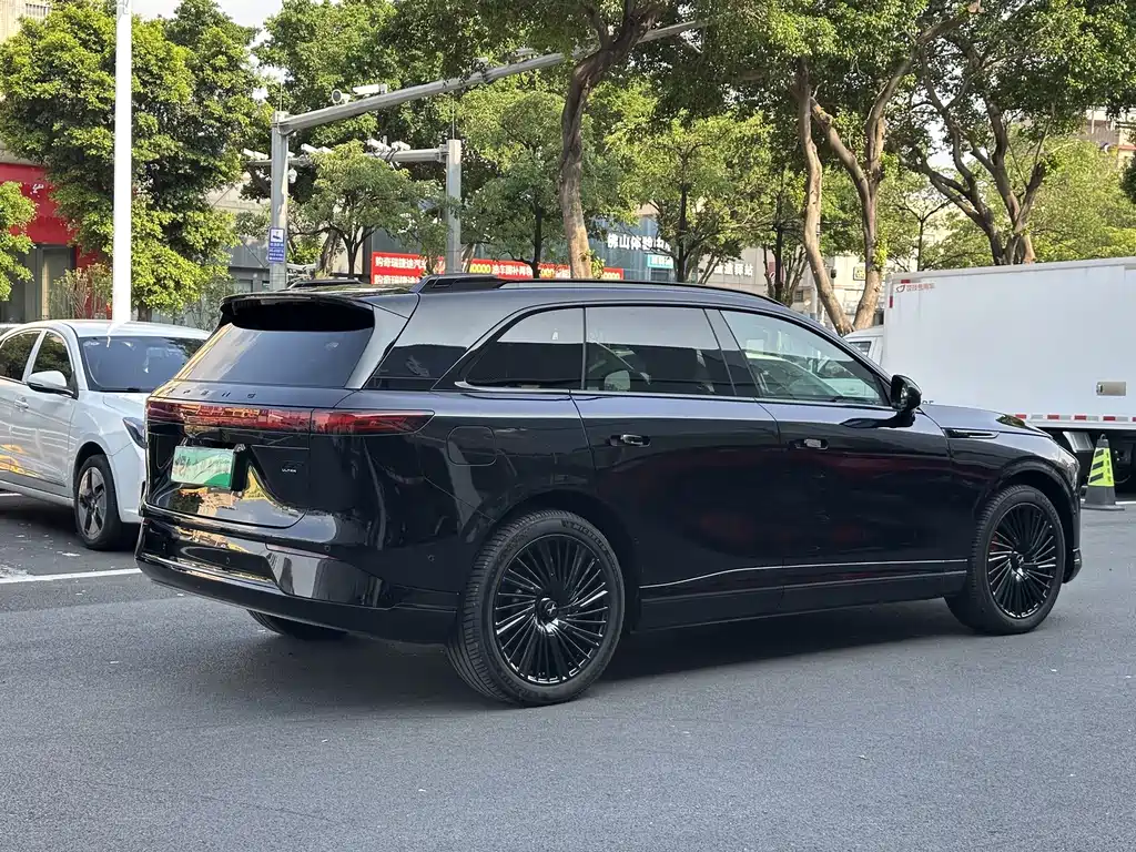 XPeng G9 — миниатюра 5